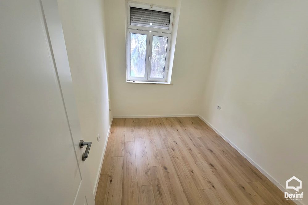 Tirane Qera Zyre 2+1 Bulevardi Bajram Curri, prane Gjykates se Rrethit Tirane apartament zyre qender estetike