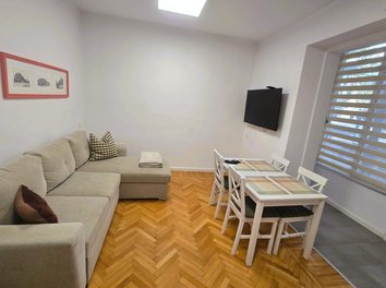 Apartament Qera Apartament 1+1 ne Rr. Myslym Shyri