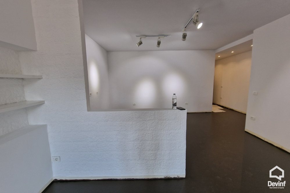 Tirane For Sale Apartment 1+1 Vaso Pasha street, former Blloku area Apartment Booking/AirBnB