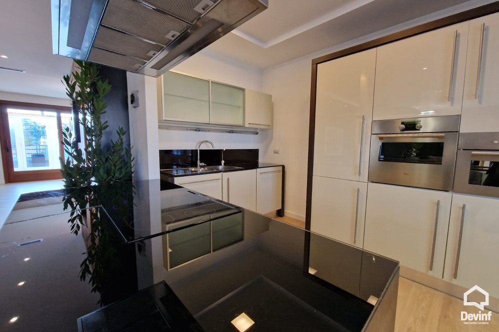 Tirane For Sale Apartment 4+1 Near the Albanian Radio and Television Apartment penthouse dubleks