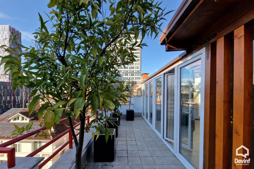 Tirane For Sale Apartment 4+1 Near the Albanian Radio and Television Apartment penthouse dubleks