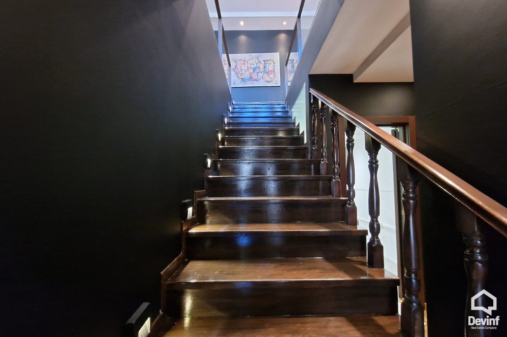 Tirane For Sale Apartment 4+1 Near the Albanian Radio and Television Apartment penthouse dubleks