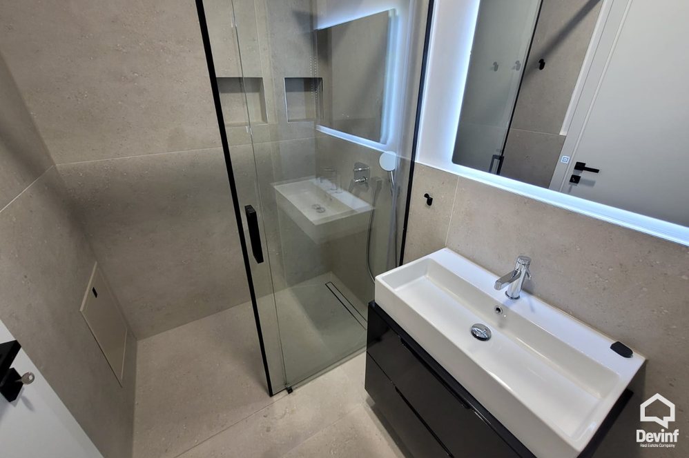 Tirane Qera Apartament 2+1 Kompleks rezidencial tek liqeni i Thate apartament