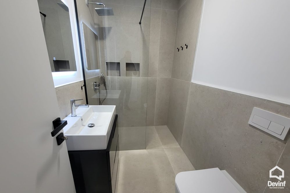 Tirane Qera Apartament 2+1 Kompleks rezidencial tek liqeni i Thate apartament