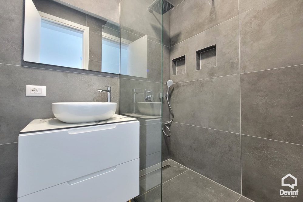 Tirane Qera Apartament 2+1 Apartament ne kompleks rezidencial tek liqeni i Thate apartament