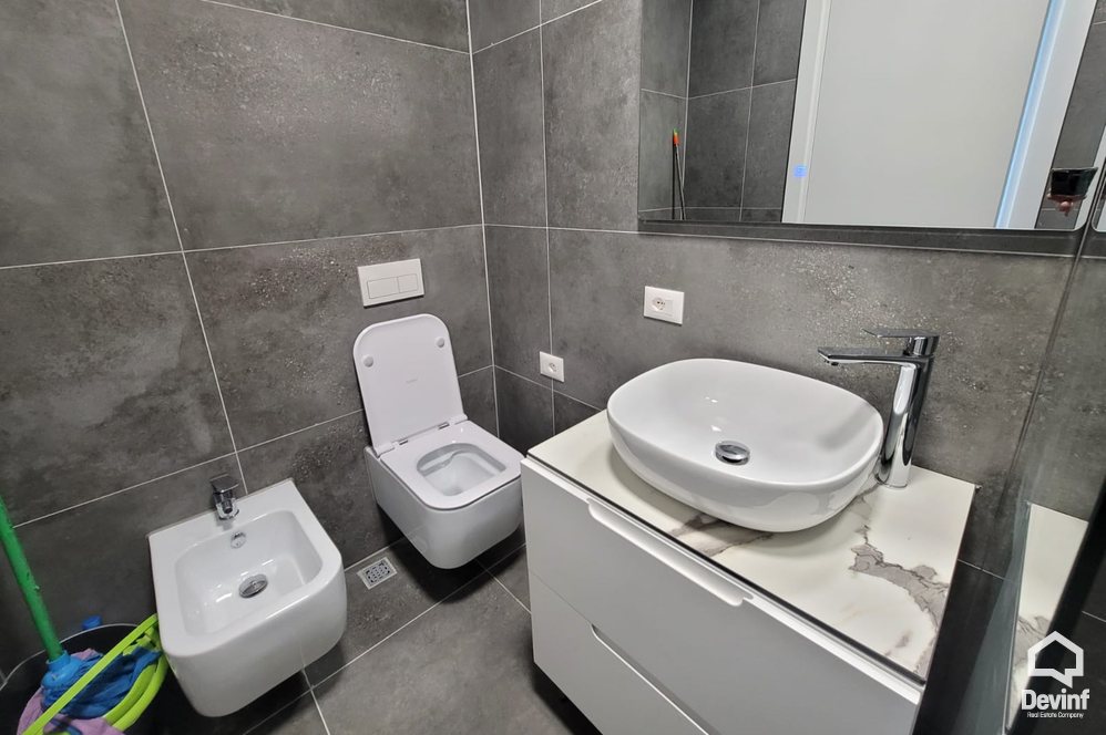 Tirane Qera Apartament 2+1 Apartament ne kompleks rezidencial tek liqeni i Thate apartament