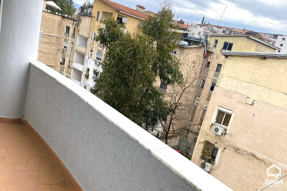 Tirane Shitje Apartament 2+1 Apartament prane shkolles Mihal Grameno apartament