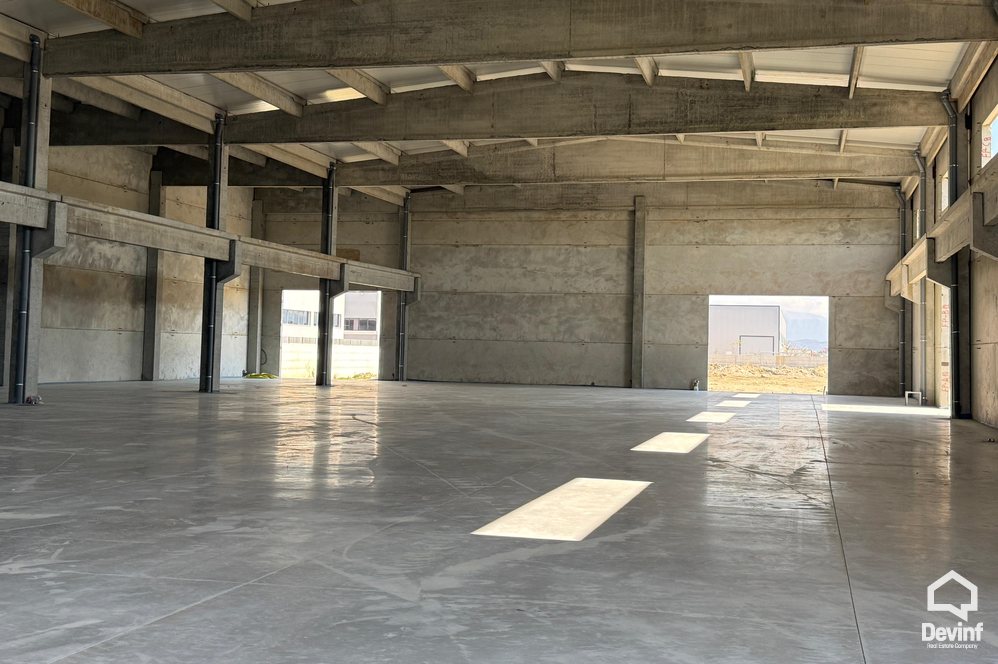 Durres For Sale Warehouse  Warehouse in Porto Romano Industrial Land Warehouse bregdet industri