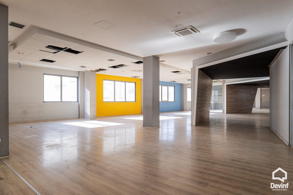 Tirane For Rent Shop  Ali Demi Street Office klinike spitalore Shop klinike dentare call center