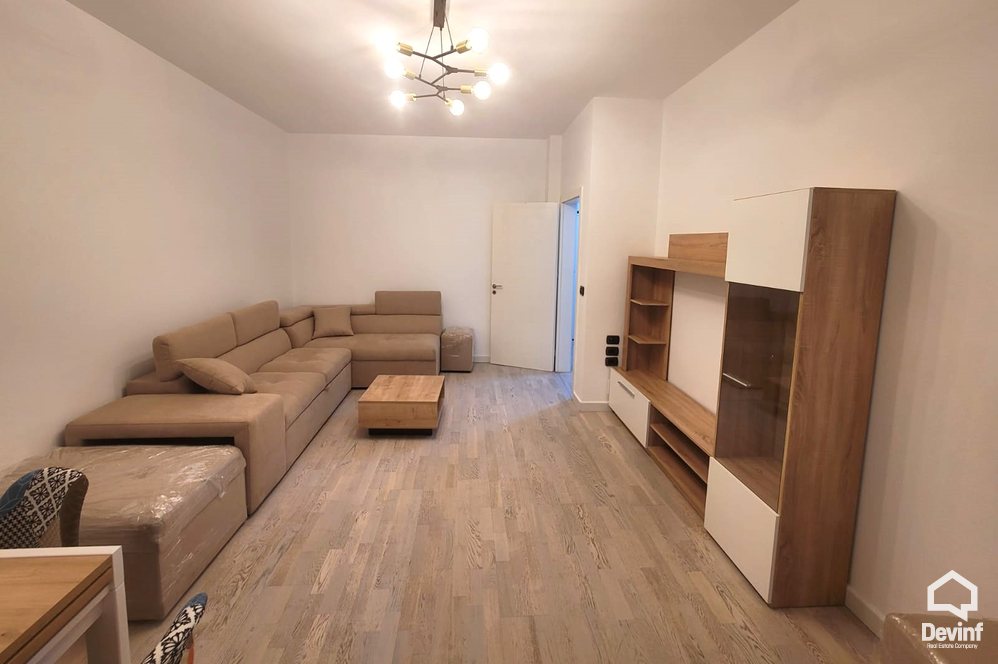 Tirane Qera Apartament 1+1+A Apartament 100 metra larg Sheshit Skenderbej apartament