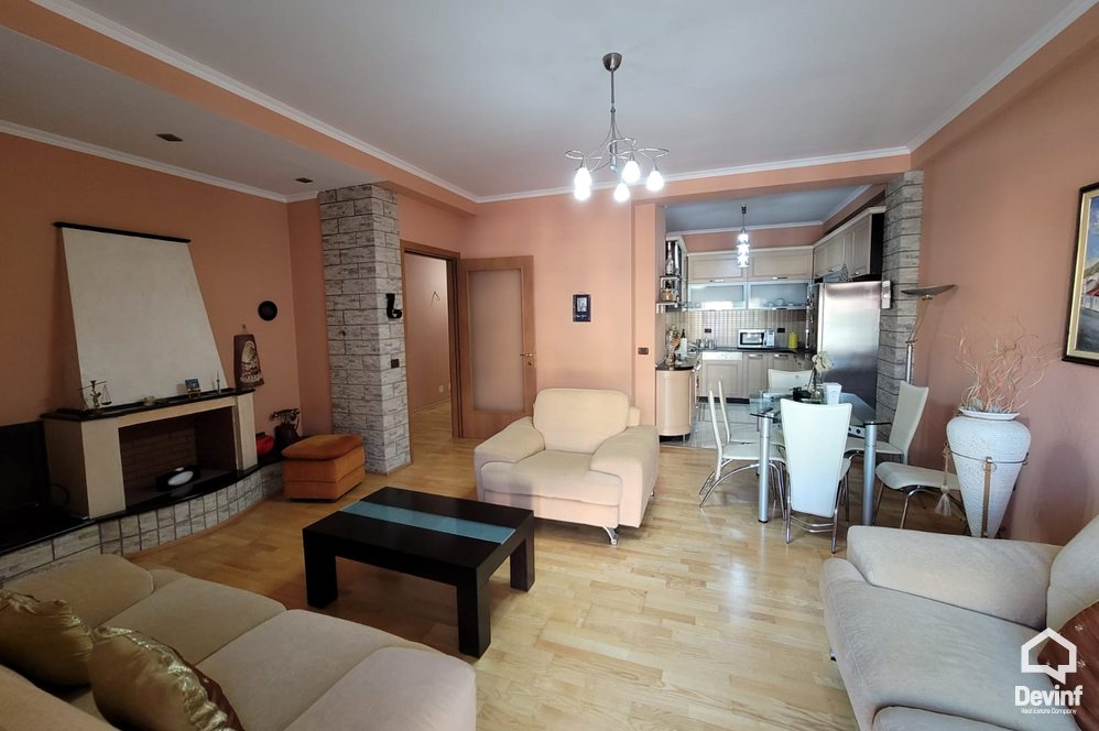 Tirane Qera Apartament 3+1+A Apartament ne Rr. Myslym Shyri apartament