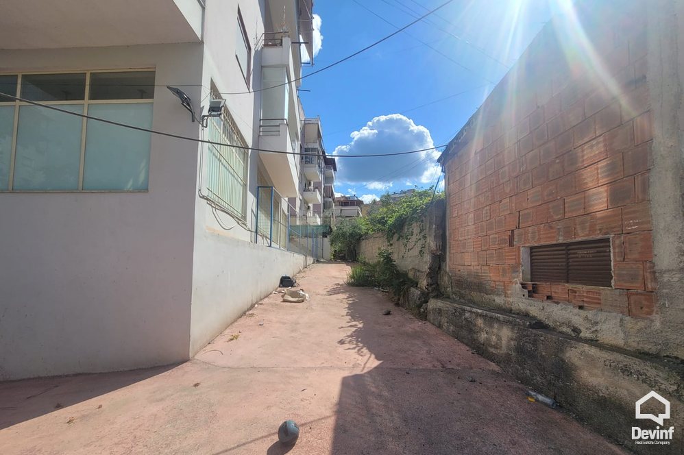Tirane For Rent Shop  Shop in Fresku area, Dajt Shop Warehouse pasticeri call center punishte furre buke fasoneri