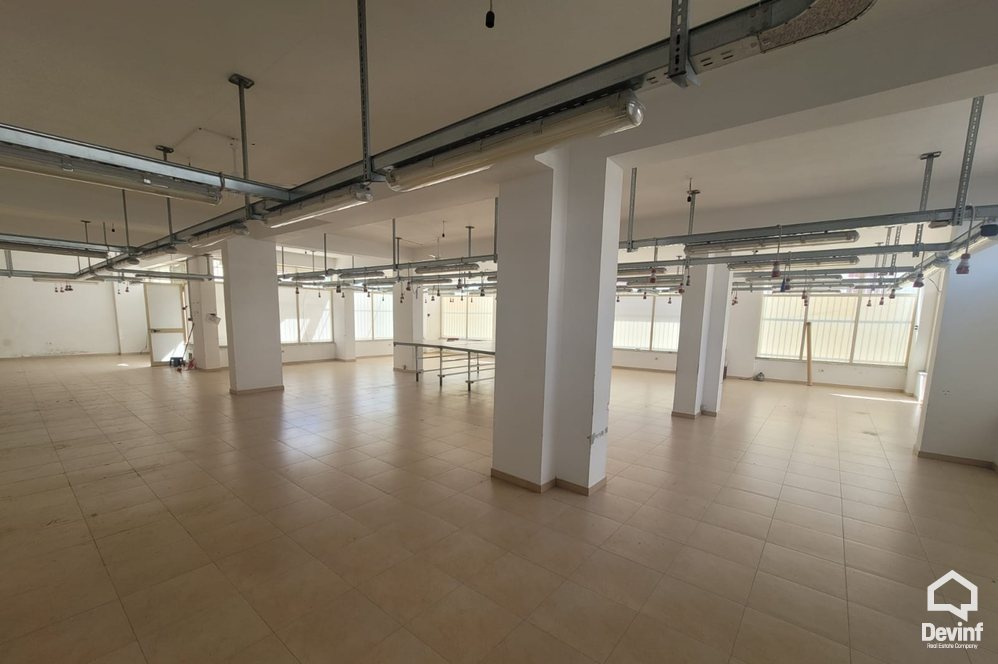 Tirane For Rent Shop  Shop in Fresku area, Dajt Shop Warehouse pasticeri call center punishte furre buke fasoneri