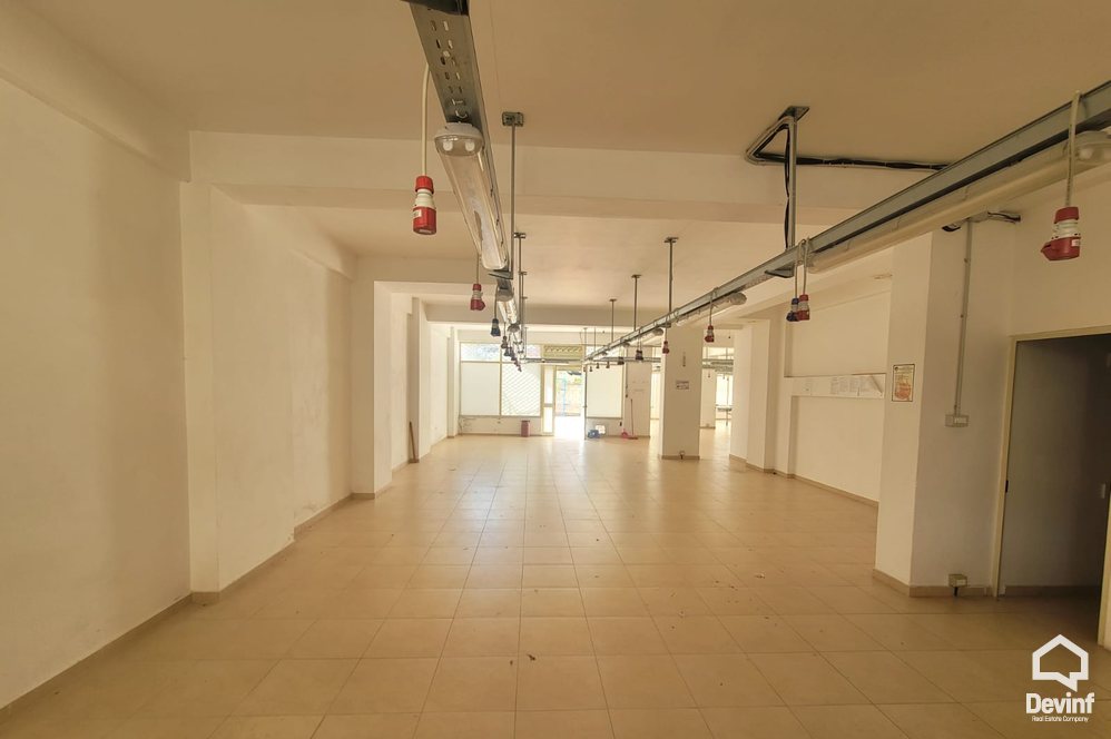 Tirane For Rent Shop  Shop in Fresku area, Dajt Shop Warehouse pasticeri call center punishte furre buke fasoneri