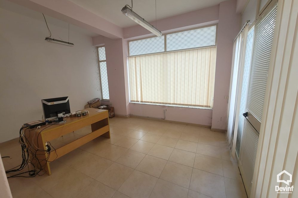 Tirane For Rent Shop  Shop in Fresku area, Dajt Shop Warehouse pasticeri call center punishte furre buke fasoneri