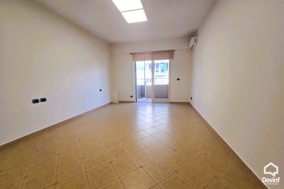 Tirane For Rent Office 1+1 Office located in Sami Frasheri Street Office Office Noter klinik avokat