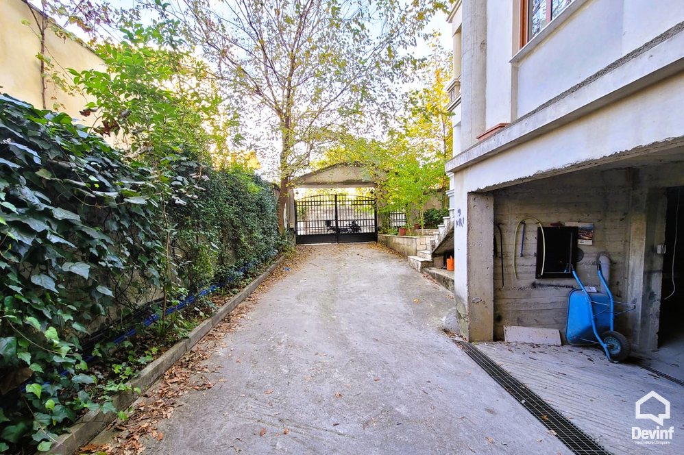 Tirane For Rent Apartment 3+1 Apartment close to Elbasan Street Apartment Villa Floor