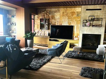 Apartament Qera Apartamenti ndodhet tek zona e Liqenit te Tiranes