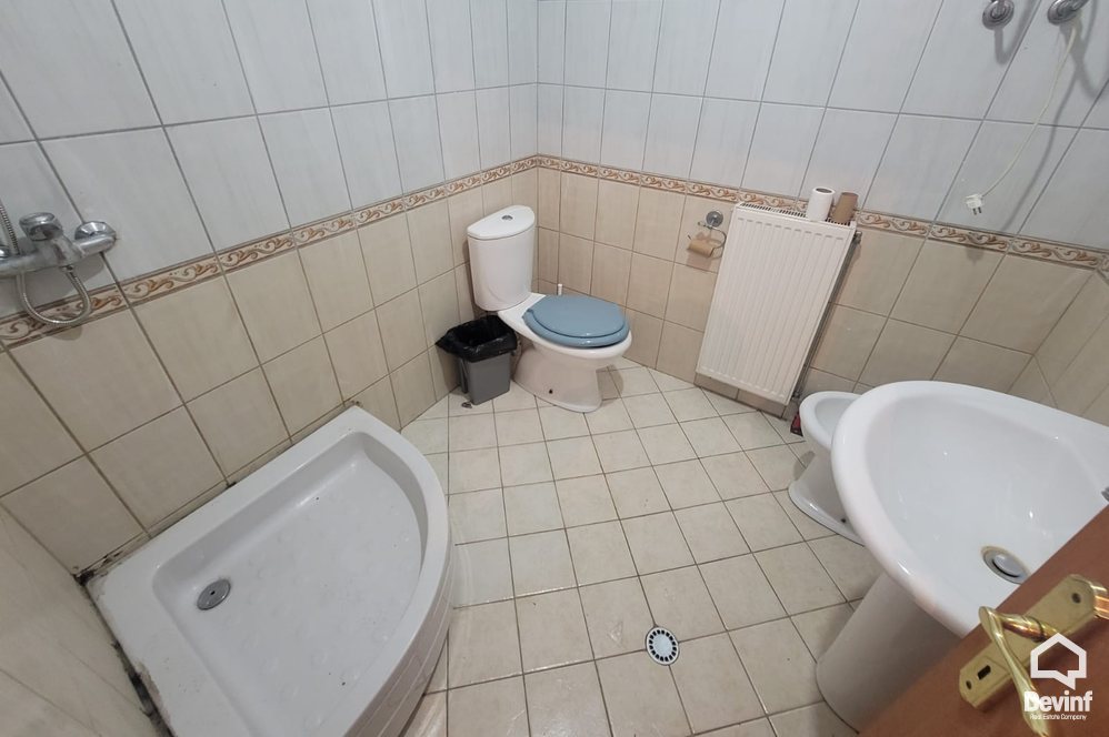 Tirane Qera Apartament 3+1 Zyre me qira prane Sheshit Skenderbej apartament zyre qender masazhi qender estetike