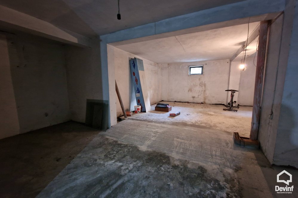 Tirane For Sale Basement/Garage  Zhan D ark boulevard, near the Court of Appeals Warehouse market servis Parking punishte