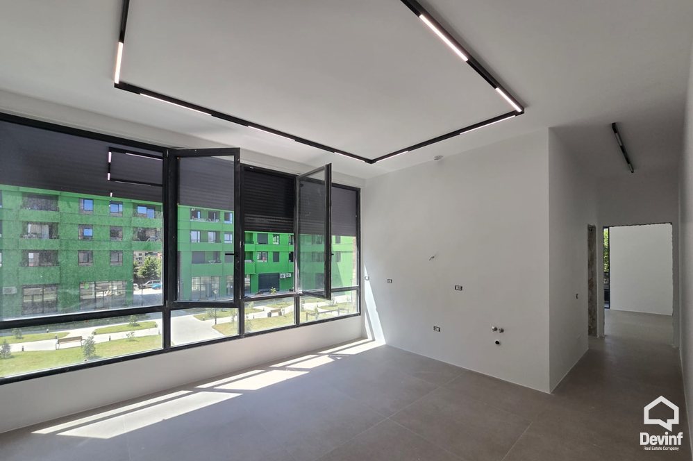 Tirane Qera Apartament 2+1 Apartament/zyre ne Rrugen 5 Maji apartament zyre klinike laborator mjekesor laborator