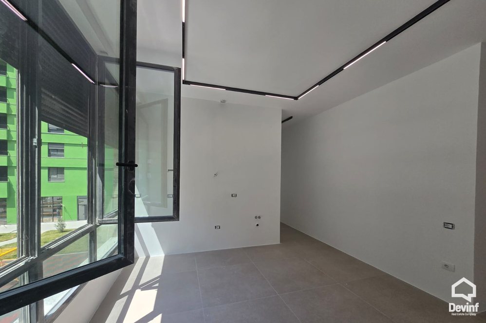 Tirane Qera Apartament 2+1 Apartament/zyre ne Rrugen 5 Maji apartament zyre klinike laborator mjekesor laborator