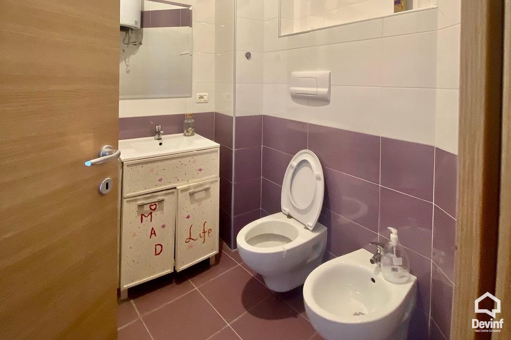 Tirane Qera Apartament 2+1 Apartament ne zonen e Liqenit te Tiranes apartament