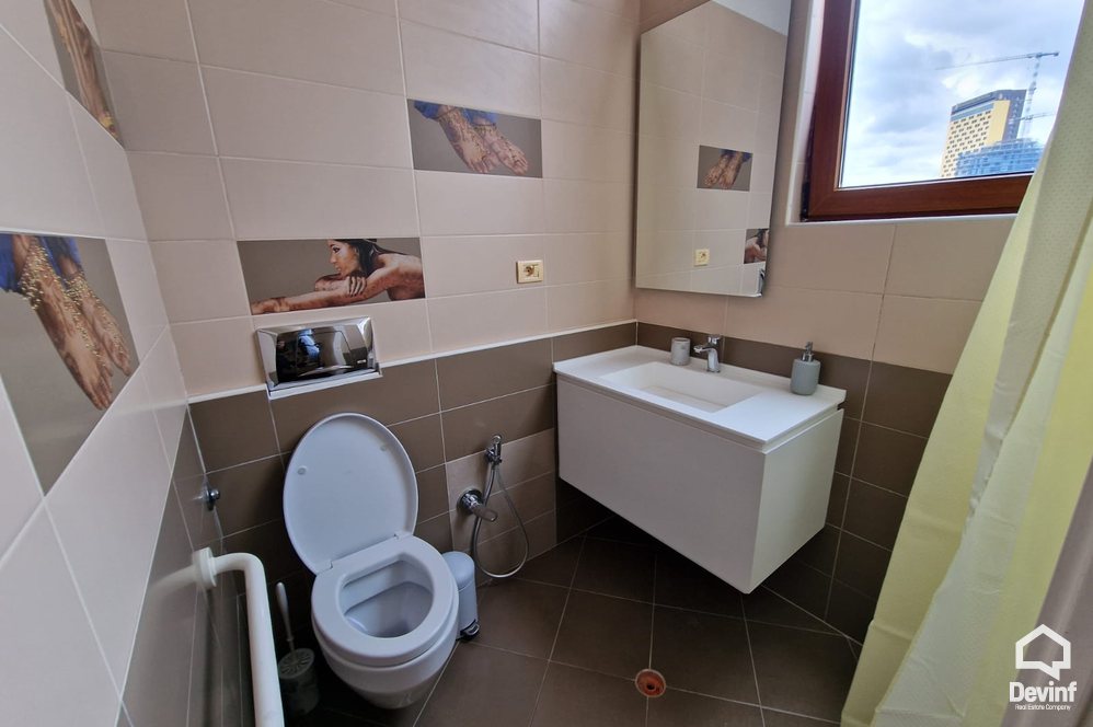 Tirane Shitje Apartament 4+1 Prane Sheshit Avni Rustemi apartament penthouse