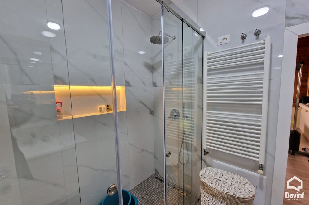 Tirane Shitje Apartament 4+1 Prane Sheshit Avni Rustemi apartament penthouse
