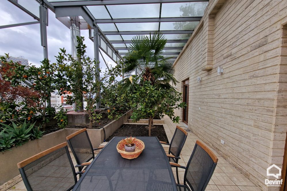 Tirane Shitje Apartament 4+1 Prane Sheshit Avni Rustemi apartament penthouse