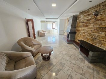 Apartament Qera Apartament 3+1 per qera ne zonen e Qytetit Studenti, Tirane