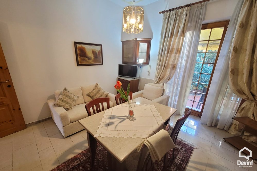 Tirane Qera Apartament 2+1 Apartament ne vile qe ndodhet ne qender te Tiranes apartament kat vile