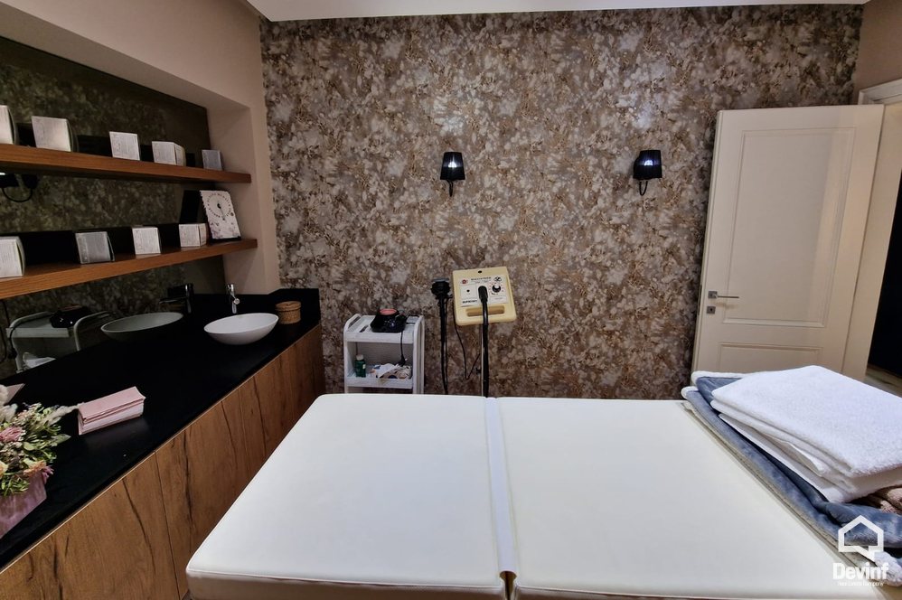 Tirane Qera Zyre  Zona e ish Bllokut qender estetike qender masazhi spa klinike