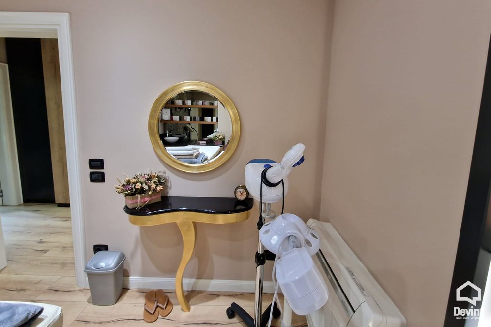 Tirane Qera Zyre  Zona e ish Bllokut qender estetike qender masazhi spa klinike