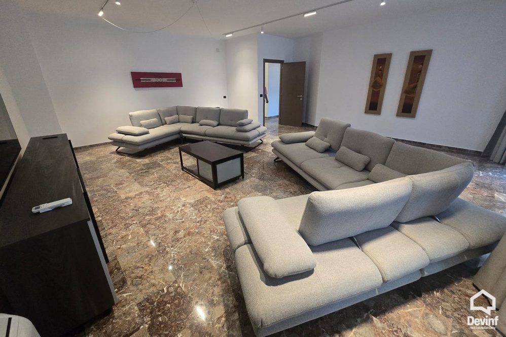 Tirane For Rent Villa Me shume se 4 dhoma A 5 store building located in Elbasan Street Office Villa Business Center Multifunctional Building shkolle kursesh Hotel