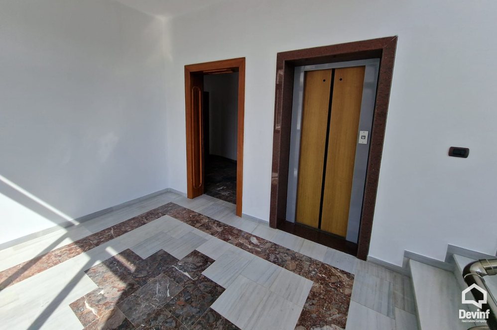 Tirane For Rent Villa Me shume se 4 dhoma A 5 store building located in Elbasan Street Office Villa Business Center Multifunctional Building shkolle kursesh Hotel