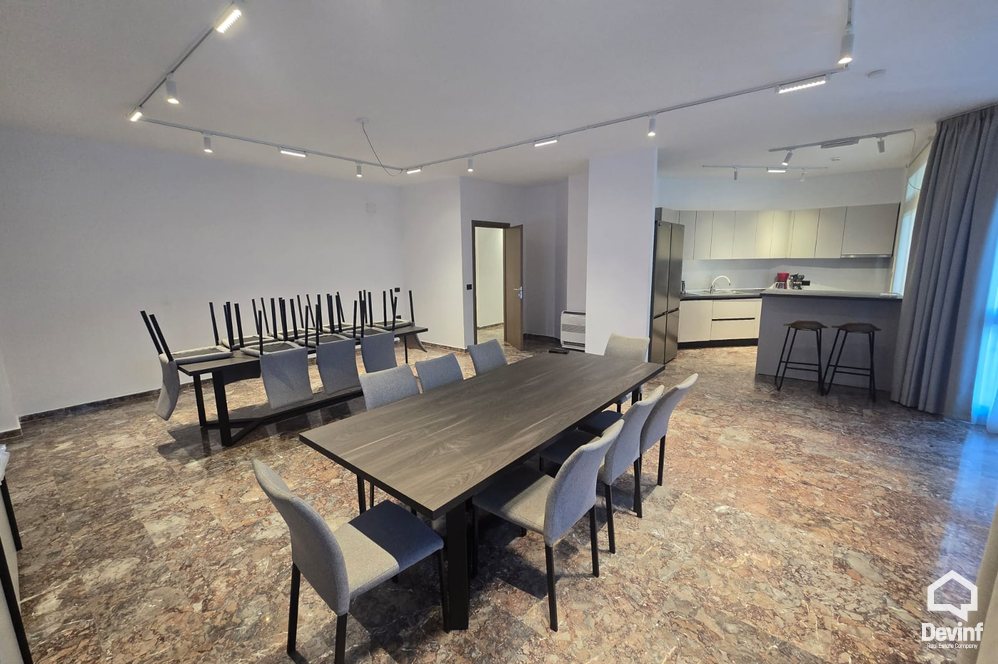 Tirane For Rent Villa Me shume se 4 dhoma A 5 store building located in Elbasan Street Office Villa Business Center Multifunctional Building shkolle kursesh Hotel