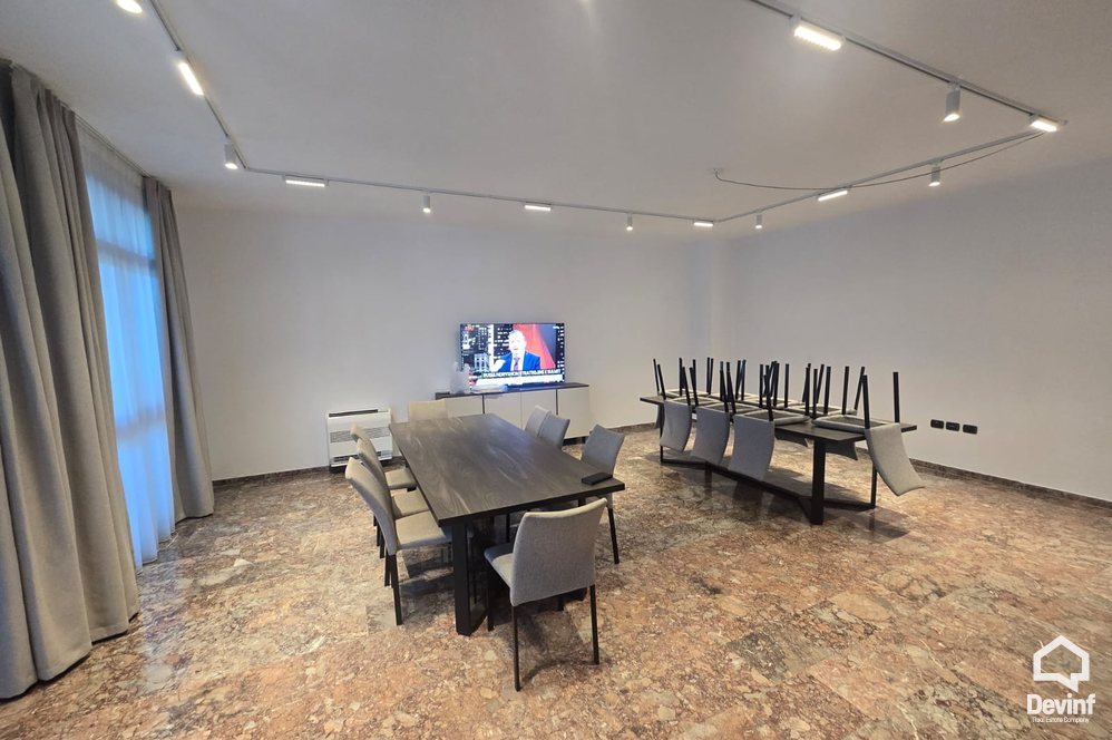 Tirane For Rent Villa Me shume se 4 dhoma A 5 store building located in Elbasan Street Office Villa Business Center Multifunctional Building shkolle kursesh Hotel