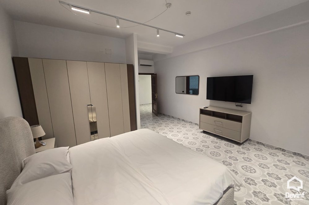 Tirane For Rent Villa Me shume se 4 dhoma A 5 store building located in Elbasan Street Office Villa Business Center Multifunctional Building shkolle kursesh Hotel