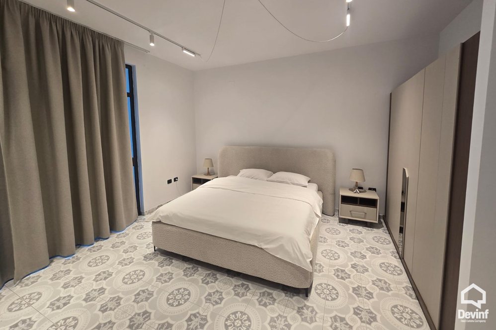 Tirane For Rent Villa Me shume se 4 dhoma A 5 store building located in Elbasan Street Office Villa Business Center Multifunctional Building shkolle kursesh Hotel