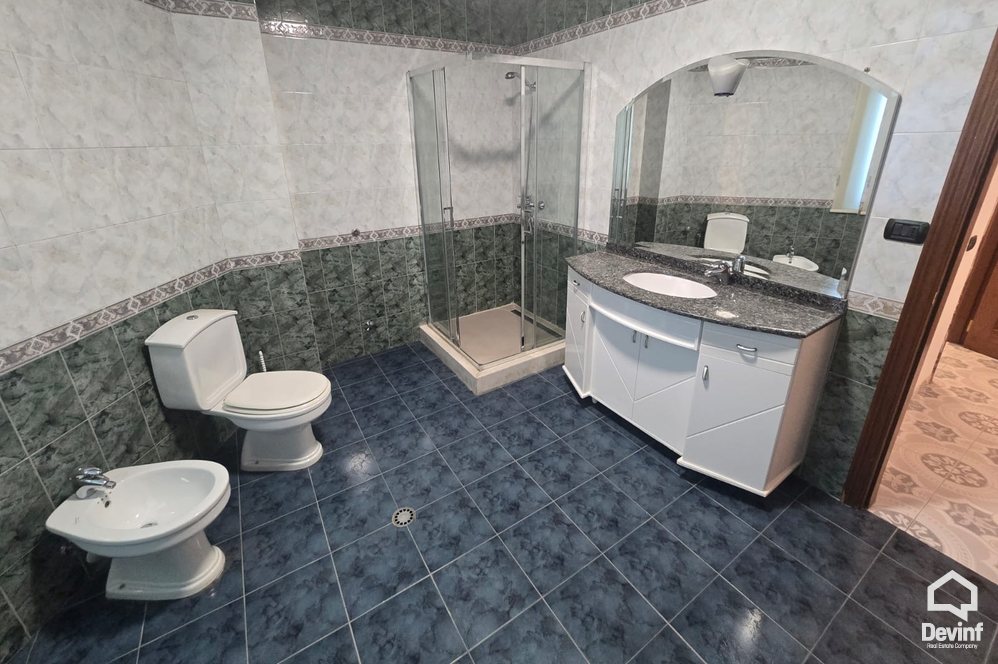 Tirane For Rent Villa Me shume se 4 dhoma A 5 store building located in Elbasan Street Office Villa Business Center Multifunctional Building shkolle kursesh Hotel