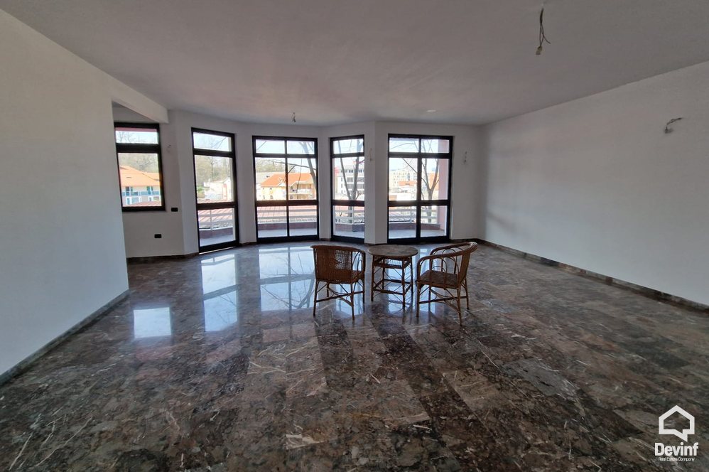 Tirane For Rent Villa Me shume se 4 dhoma A 5 store building located in Elbasan Street Office Villa Business Center Multifunctional Building shkolle kursesh Hotel