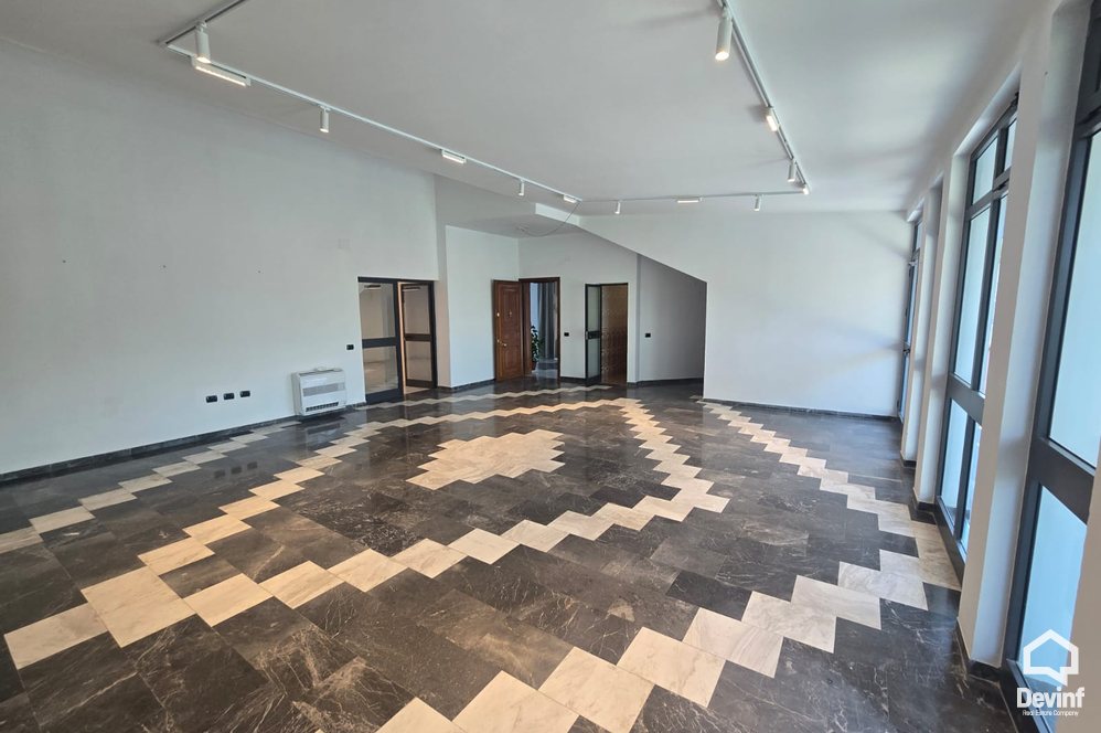 Tirane For Rent Villa Me shume se 4 dhoma A 5 store building located in Elbasan Street Office Villa Business Center Multifunctional Building shkolle kursesh Hotel