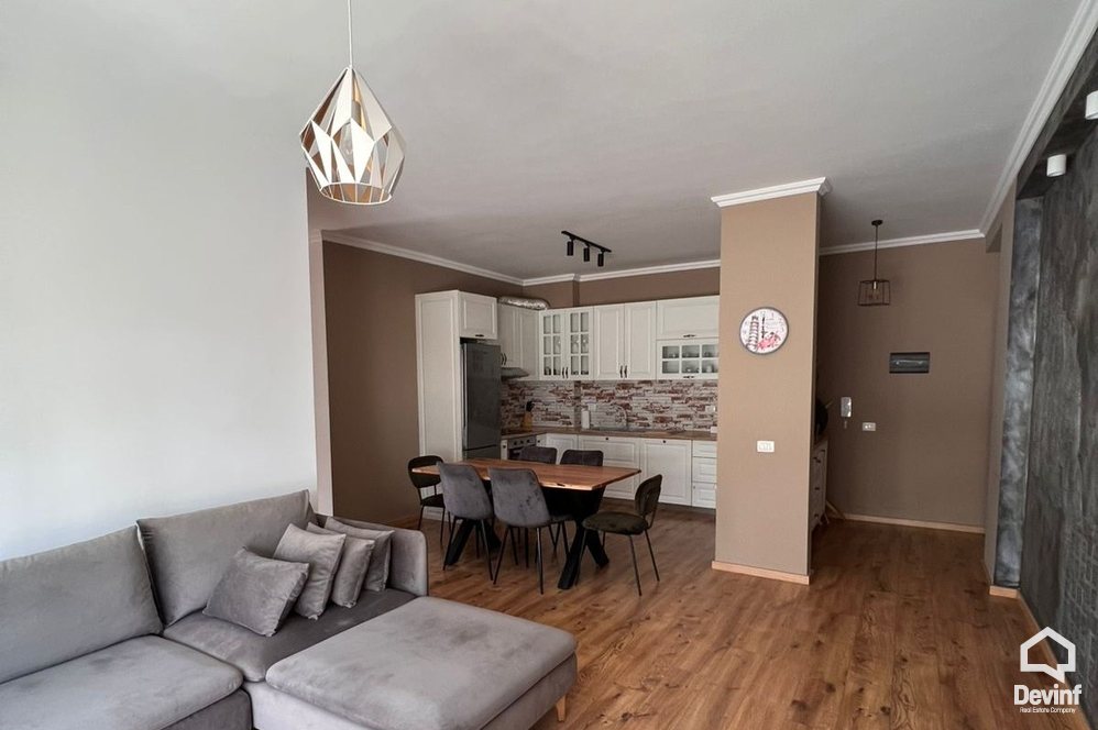 Tirane For Sale Apartment 2+1 Near the Botanical Garden Apartment