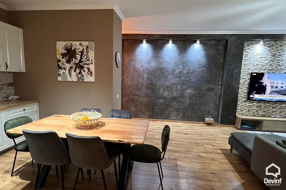 Tirane For Sale Apartment 2+1 Near the Botanical Garden Apartment