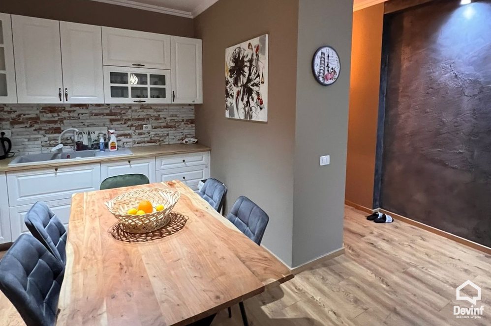 Tirane For Sale Apartment 2+1 Near the Botanical Garden Apartment