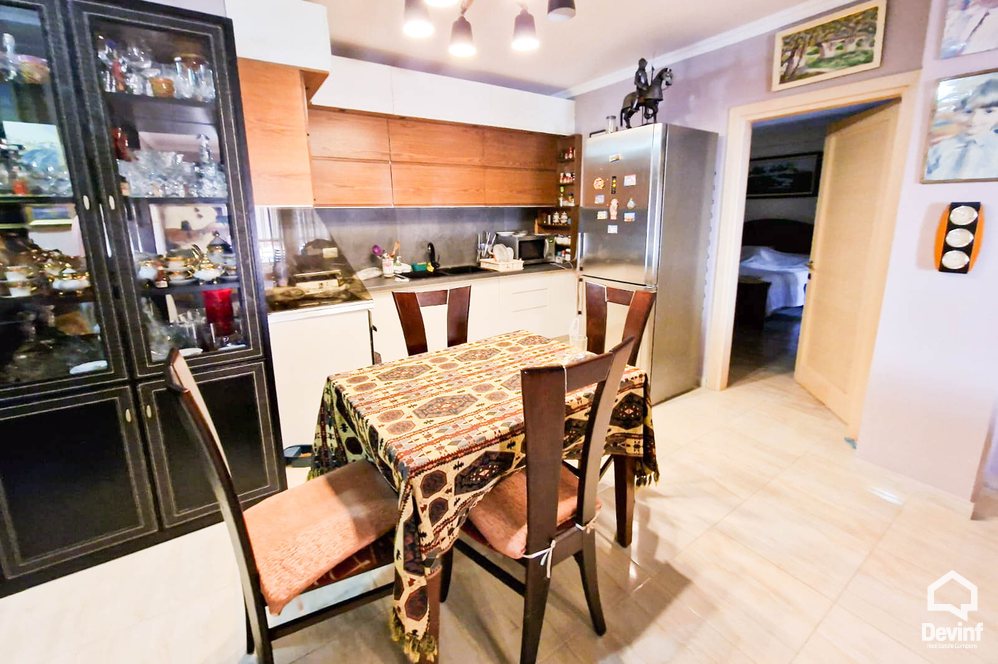 Tirane Shitje Apartament 3+1+A Kopshti Botanik, prane Xhamise se Selites apartament kompleks rezidencial