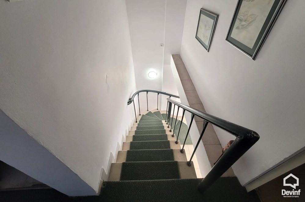 Tirane Qera Apartament 2+1 Apartament 2+1 ne qender te Tiranes apartament dubleks zyre