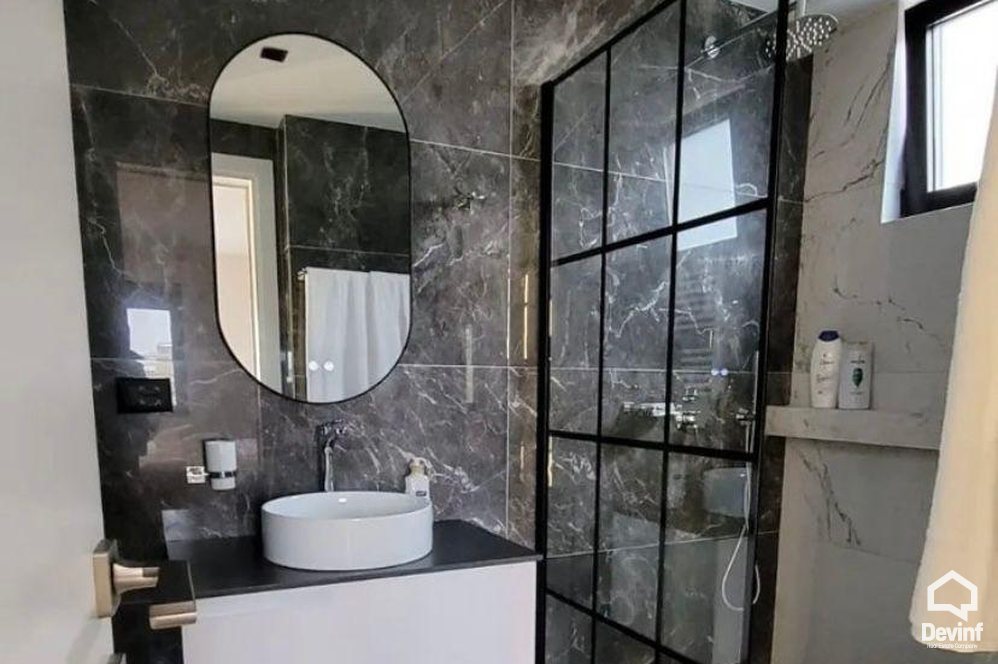 Tirane Qera Apartament 3+1+A Apartament i ri tek Sheshi Willson apartament