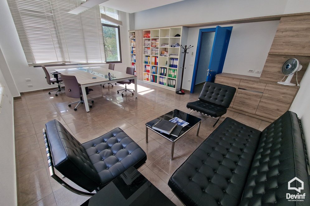 Tirane Shitje Zyre  Rruga Medar Shtylla, Komuna e Parisit zyre qender estetike studio ligjore klinike